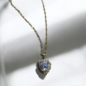 Sparkling Heart Zircon Pendant – 18K Gold Plated Stainless Steel Necklace